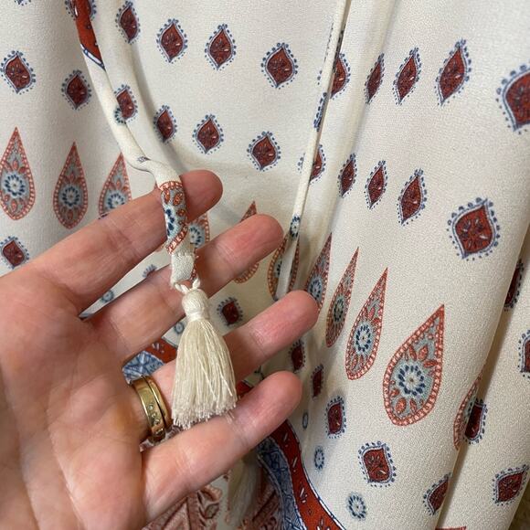 Show Me Your MuMu Juana Tassel Paisley Flutter Sleeve Ivory Boho Tunic Medium - Picture 6 of 13